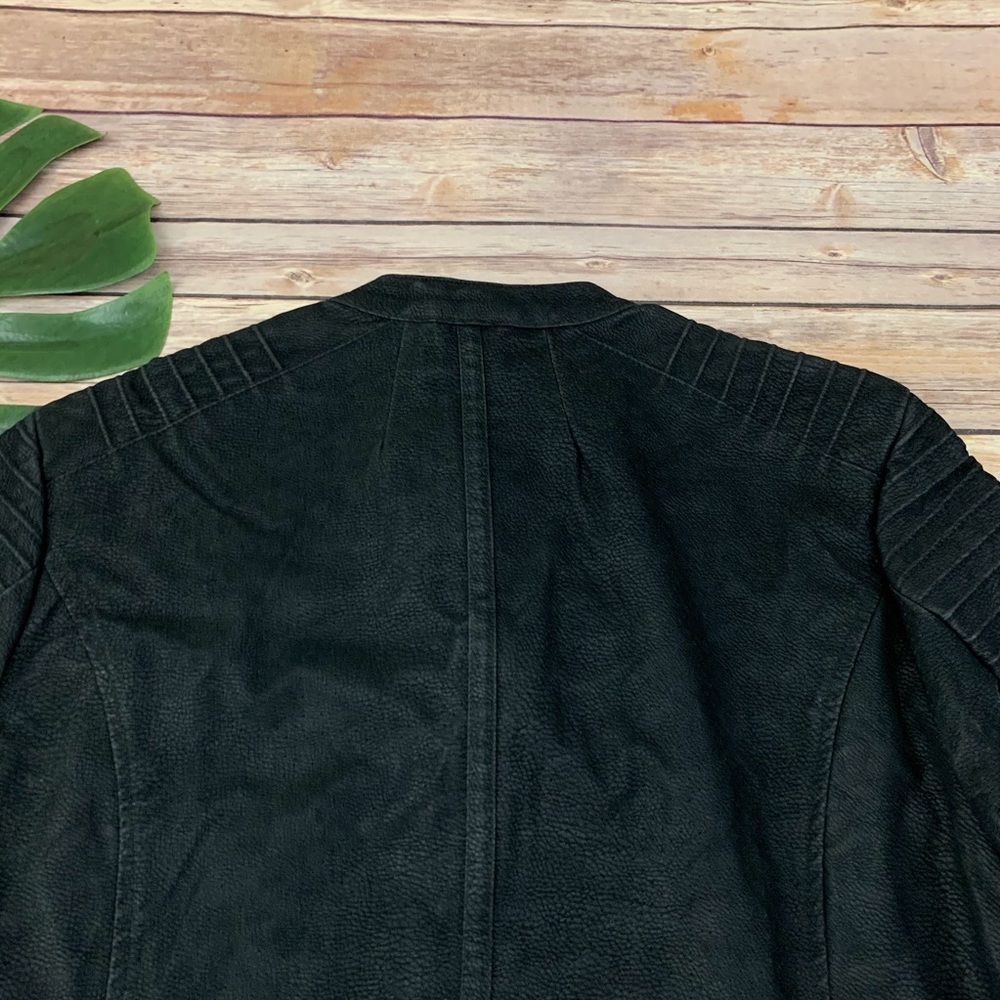 Torrid black faux suede zip up biker moto jacket - Picture 9 of 12